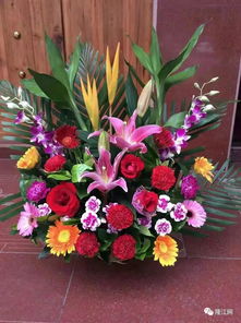 隆江花花世界 一份为您量身定制的礼物，静候您的光临